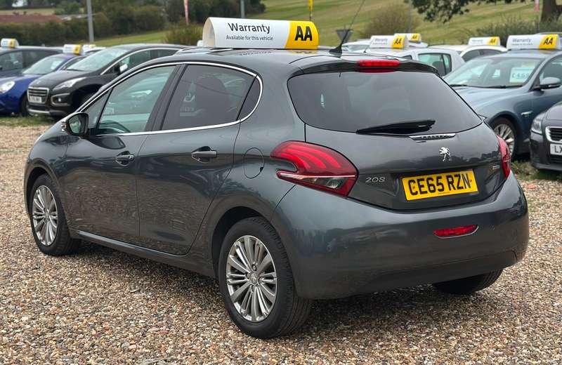 2015 PEUGEOT 208 2015 PEUGEOT 208