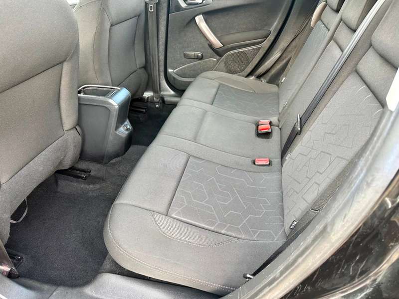 2015 PEUGEOT 2008 2015 PEUGEOT 2008