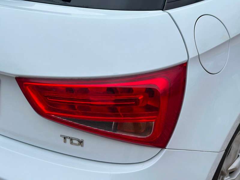 2014 AUDI A1 2014 AUDI A1