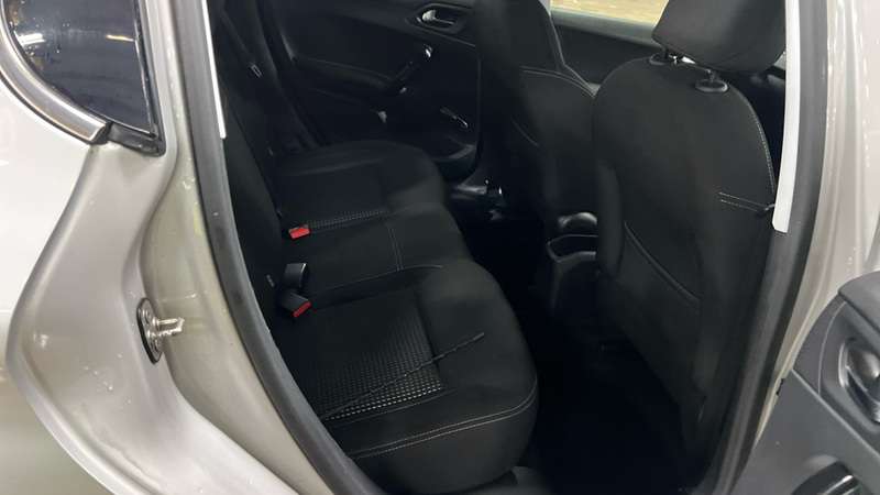 2015 PEUGEOT 208 2015 PEUGEOT 208