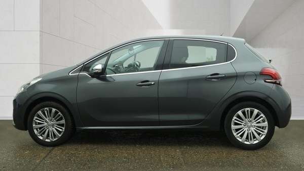 2016 PEUGEOT 208 2016 PEUGEOT 208