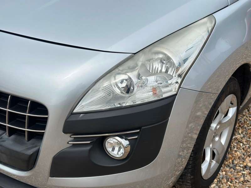 A 2013 PEUGEOT 3008 HDI ACTIVE A 2013 PEUGEOT 3008 HDI ACTIVE