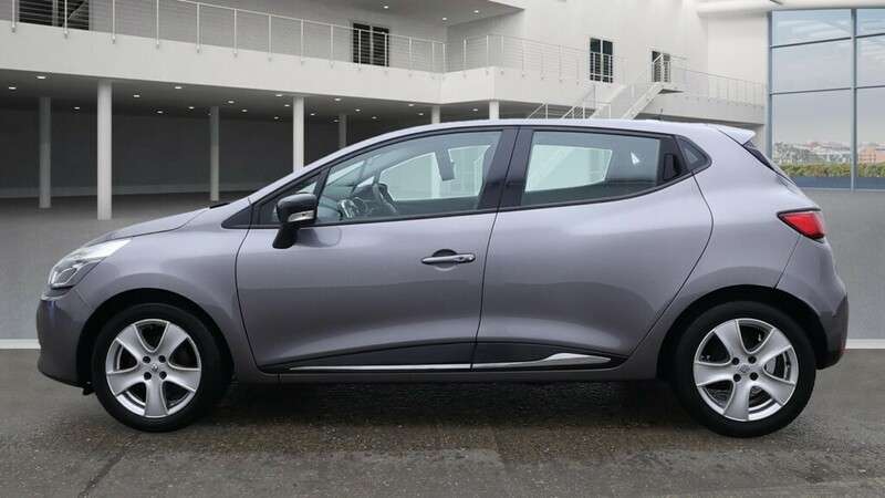 2015 RENAULT CLIO 2015 RENAULT CLIO