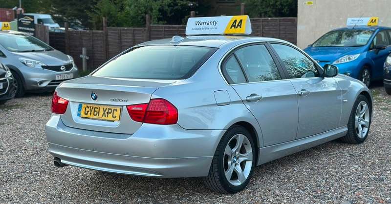 2011 BMW 3 SERIES 2011 BMW 3 SERIES