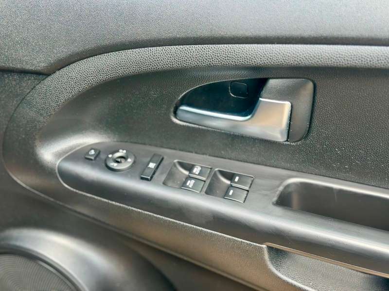 2015 KIA VENGA 2015 KIA VENGA