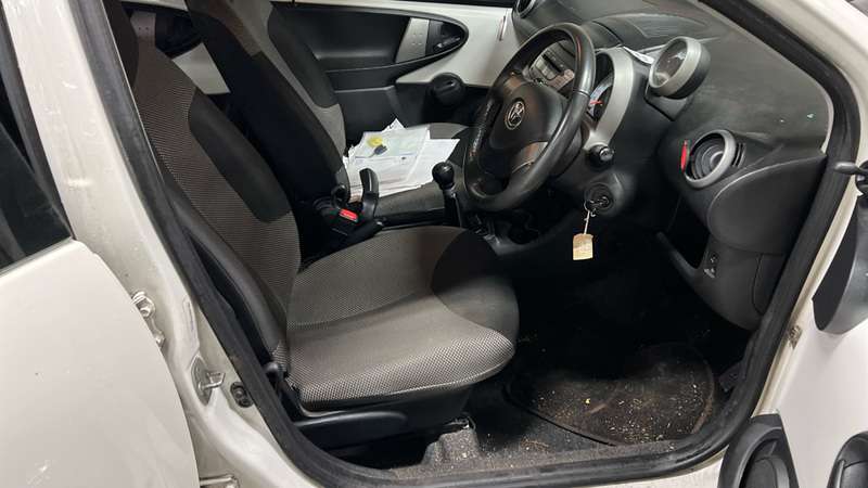 2013 TOYOTA AYGO 2013 TOYOTA AYGO