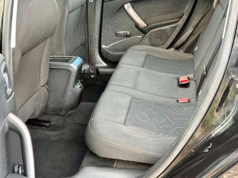 2015 PEUGEOT 2008 2015 PEUGEOT 2008