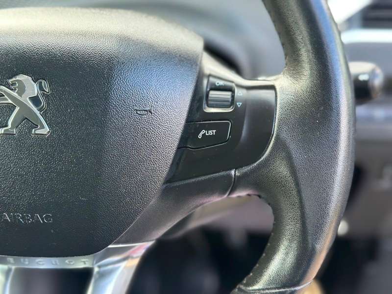 2015 PEUGEOT 2008 2015 PEUGEOT 2008