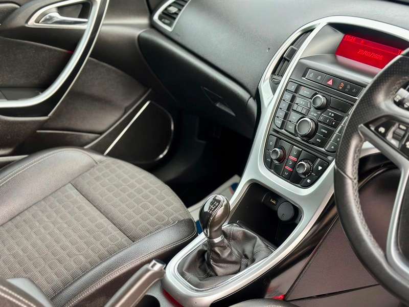 2013 VAUXHALL ASTRA 2013 VAUXHALL ASTRA