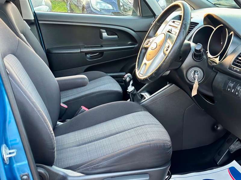 2010 KIA VENGA 2010 KIA VENGA