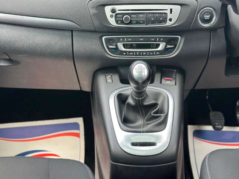 2015 RENAULT SCENIC 2015 RENAULT SCENIC