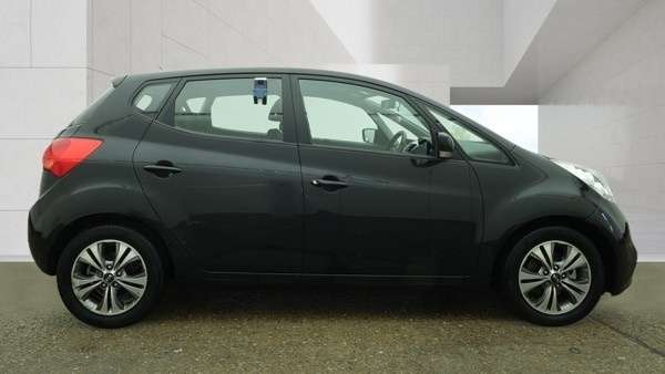 A 2015 KIA VENGA 2 ISG A 2015 KIA VENGA 2 ISG
