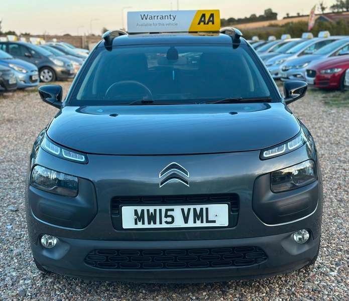 A 2015 CITROEN C4 CACTUS BLUEHDI FLAIR A 2015 CITROEN C4 CACTUS BLUEHDI FLAIR