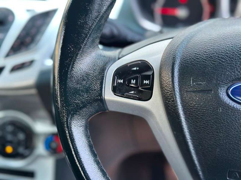 2010 FORD FIESTA 2010 FORD FIESTA