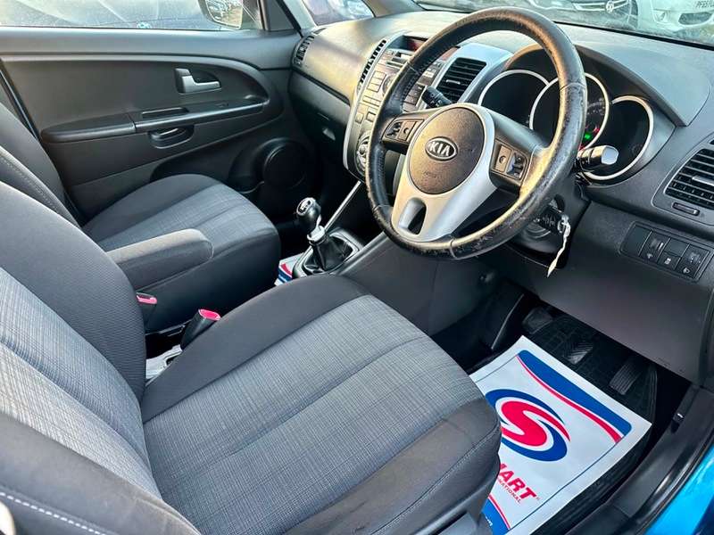 2010 KIA VENGA 2010 KIA VENGA