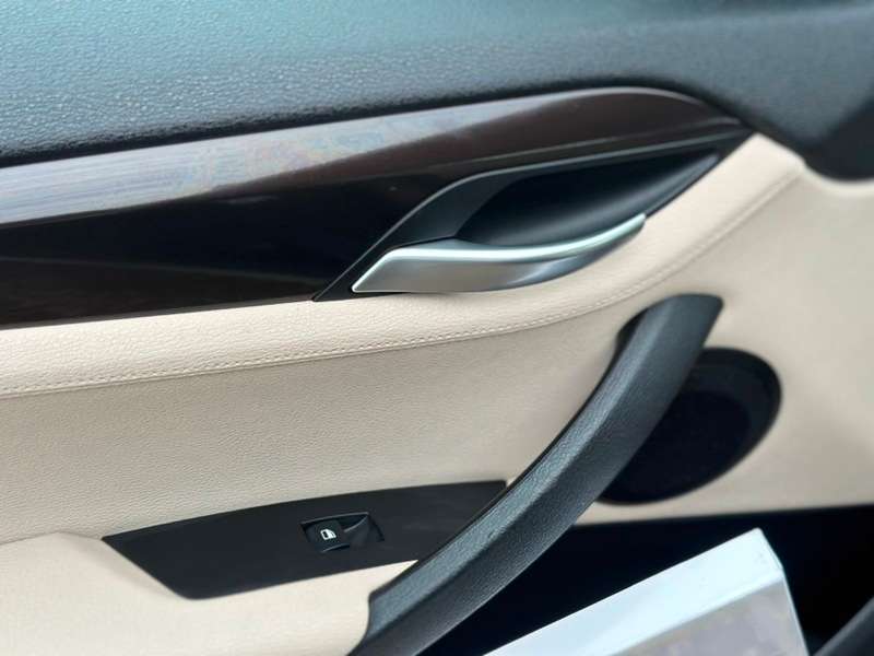 2013 BMW X1 2013 BMW X1