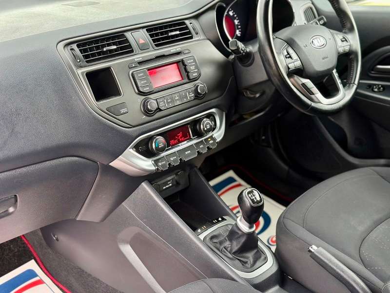 2014 KIA RIO 2014 KIA RIO
