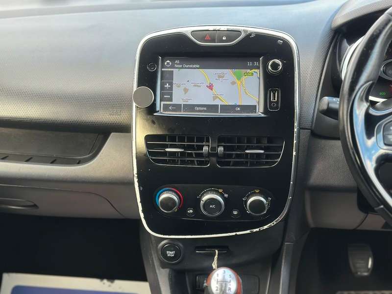 2015 RENAULT CLIO 2015 RENAULT CLIO