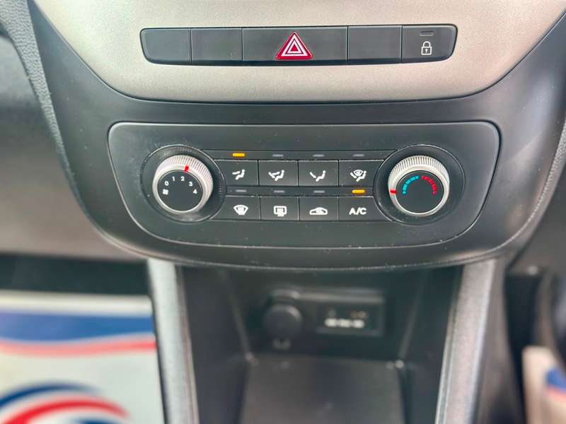 2015 KIA VENGA 2015 KIA VENGA