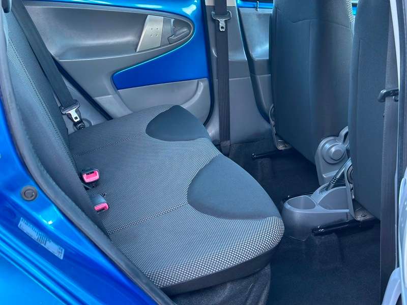 2011 TOYOTA AYGO 2011 TOYOTA AYGO