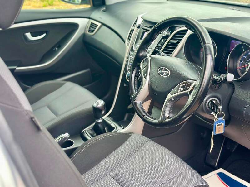 2015 HYUNDAI I30 2015 HYUNDAI I30