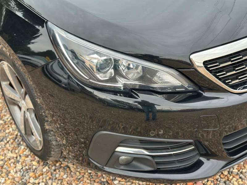 A 2018 PEUGEOT 308 BLUE HDI S/S SW ALLURE A 2018 PEUGEOT 308 BLUE HDI S/S SW ALLURE
