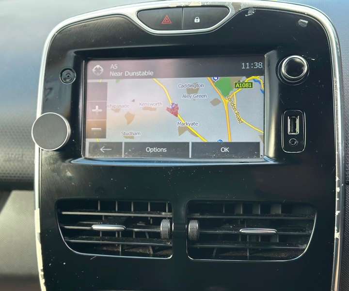 2015 RENAULT CLIO 2015 RENAULT CLIO