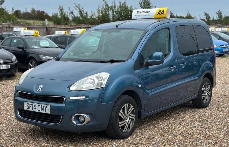 A 2014 PEUGEOT PARTNER TEPEE S A 2014 PEUGEOT PARTNER TEPEE S