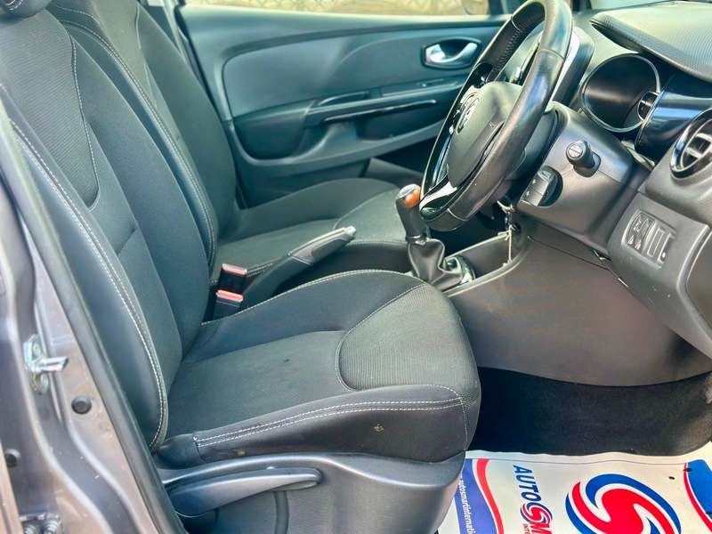 2015 RENAULT CLIO 2015 RENAULT CLIO