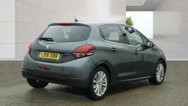 2016 PEUGEOT 208 2016 PEUGEOT 208