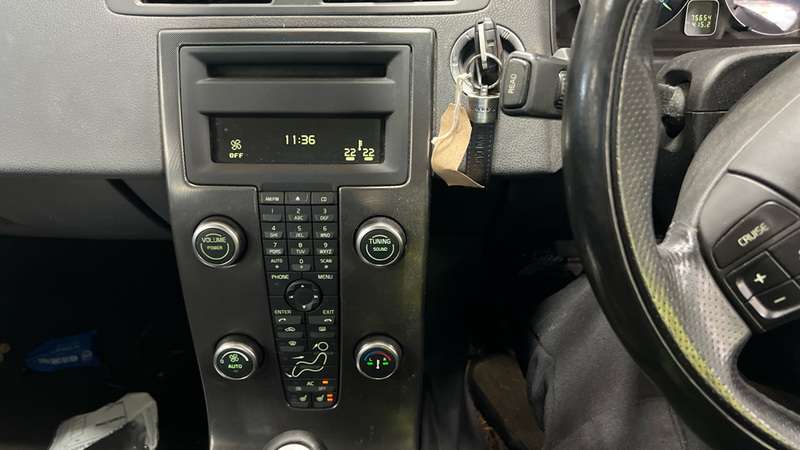 2011 VOLVO C30 2011 VOLVO C30