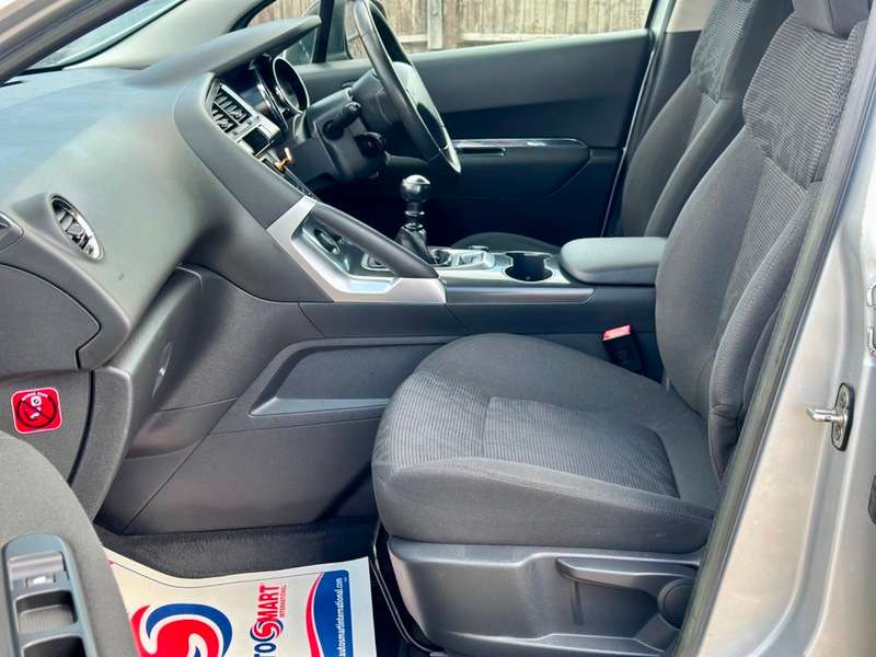 2013 PEUGEOT 3008 2013 PEUGEOT 3008