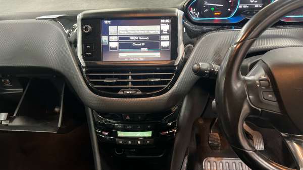 2016 PEUGEOT 2008 2016 PEUGEOT 2008