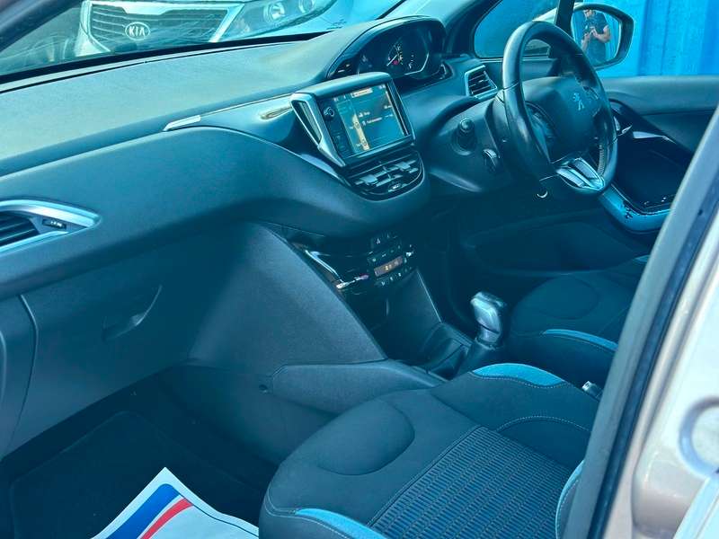2013 PEUGEOT 208 2013 PEUGEOT 208