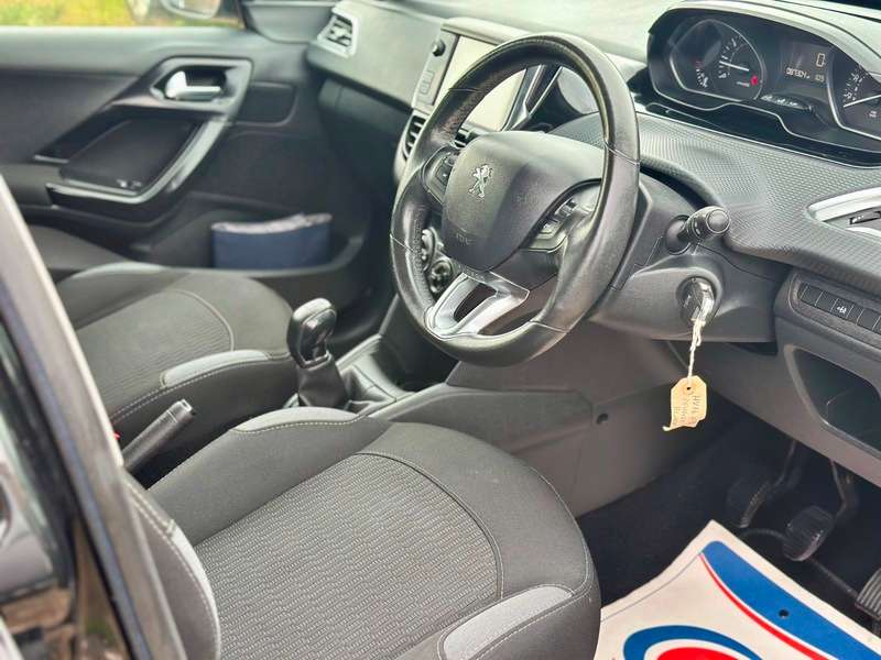2016 PEUGEOT 208 2016 PEUGEOT 208