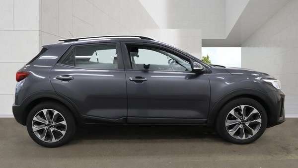 2017 KIA STONIC 2017 KIA STONIC