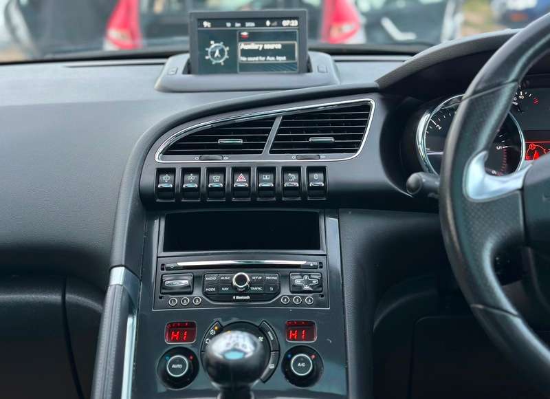 2014 PEUGEOT 3008 2014 PEUGEOT 3008