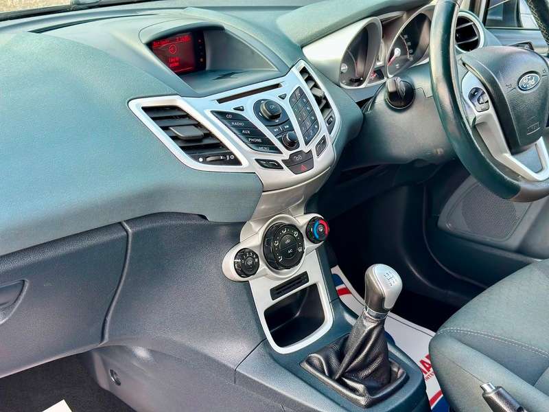 2010 FORD FIESTA 2010 FORD FIESTA