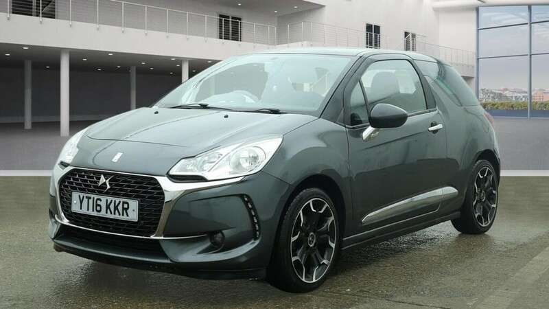 A 2016 DS DS 3 BLUEHDI ELEGANCE S/S A 2016 DS DS 3 BLUEHDI ELEGANCE S/S