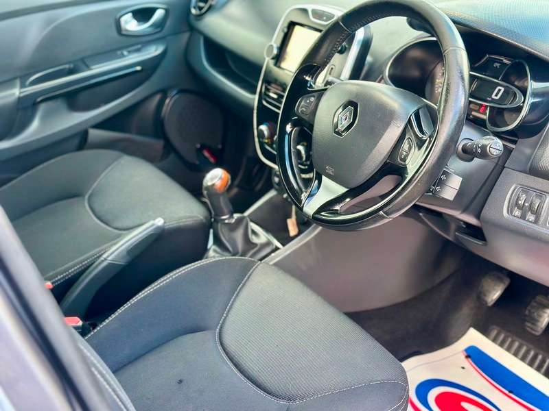 2015 RENAULT CLIO 2015 RENAULT CLIO