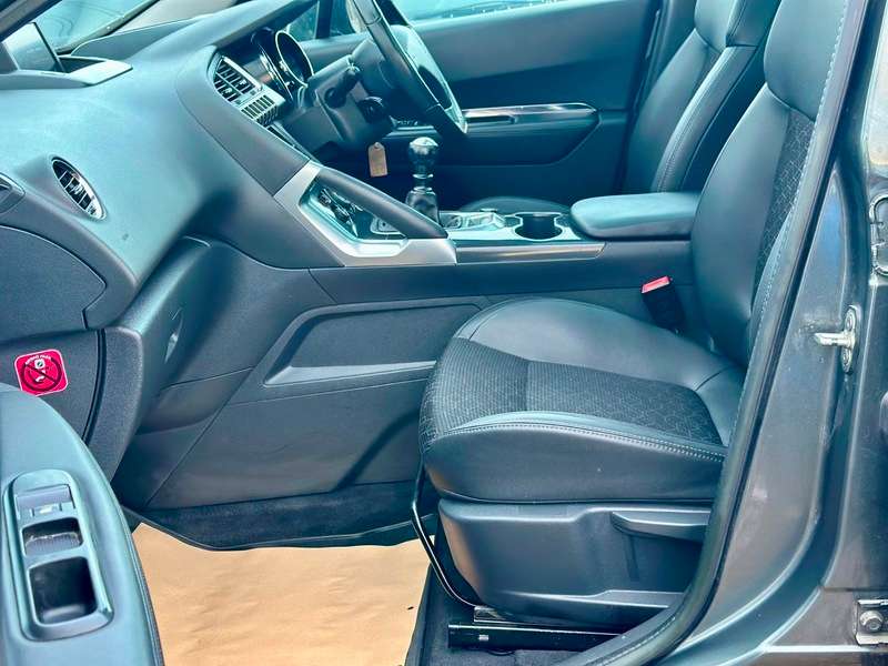 2014 PEUGEOT 3008 2014 PEUGEOT 3008