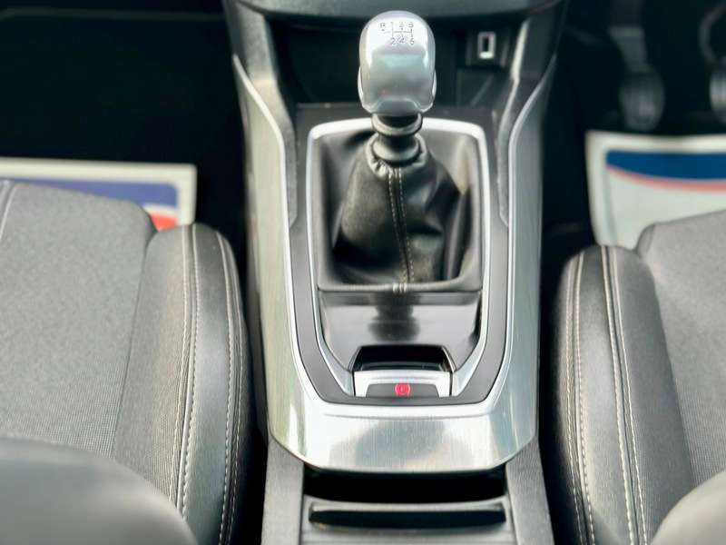 2018 PEUGEOT 308 2018 PEUGEOT 308