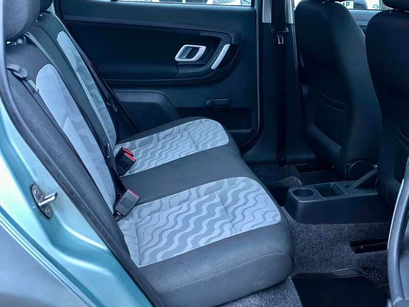 2010 SKODA FABIA 2010 SKODA FABIA