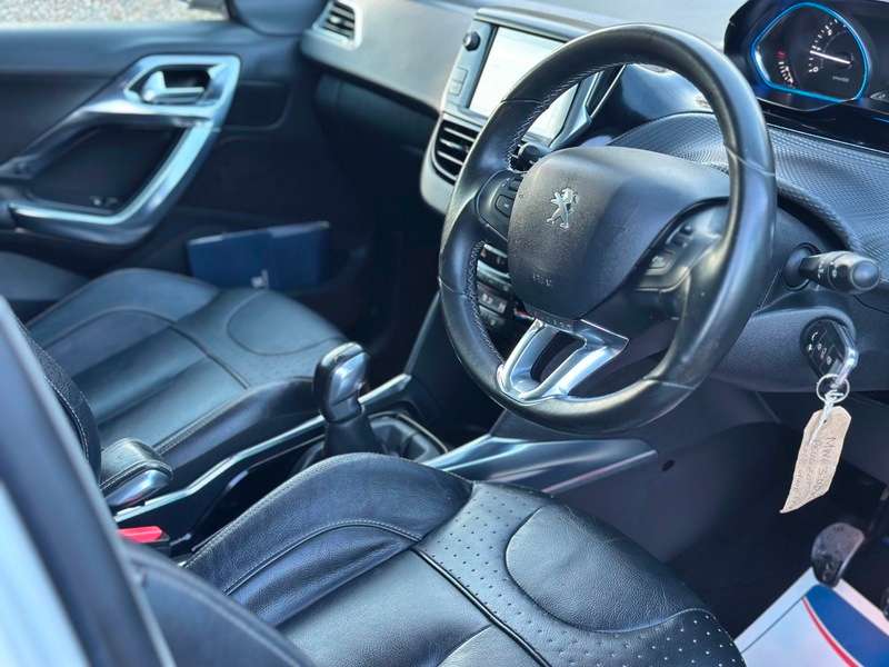 2013 PEUGEOT 2008 2013 PEUGEOT 2008