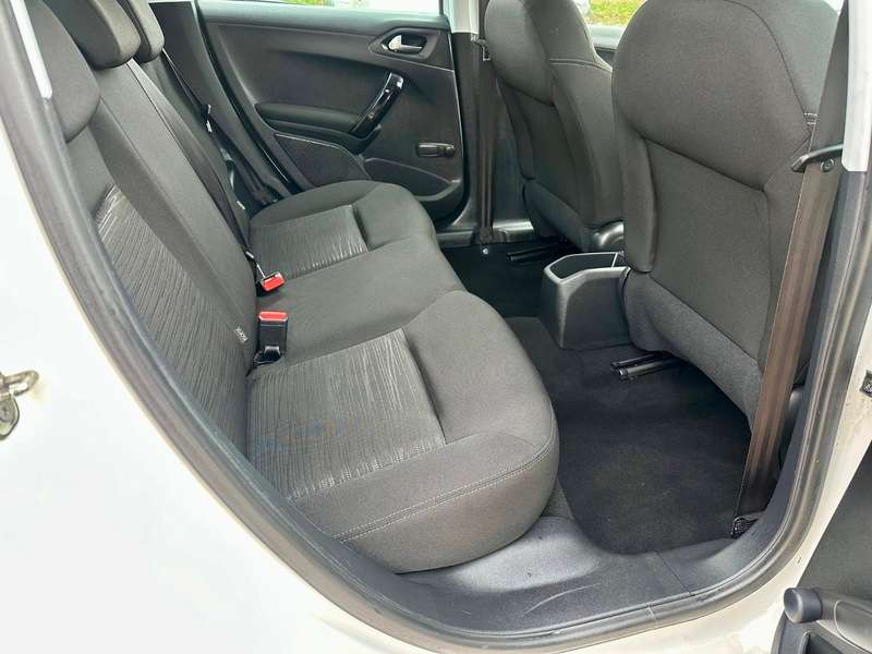 2016 PEUGEOT 208 2016 PEUGEOT 208