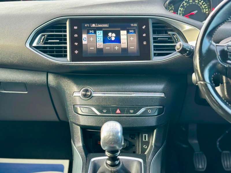 2016 PEUGEOT 308 2016 PEUGEOT 308