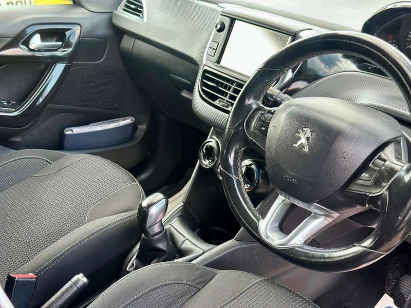 2016 PEUGEOT 208 2016 PEUGEOT 208
