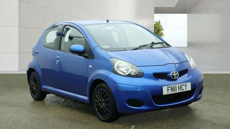 A 2011 TOYOTA AYGO VVT-I BLUE A 2011 TOYOTA AYGO VVT-I BLUE