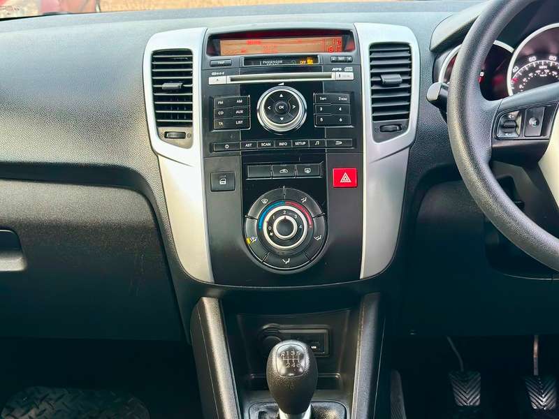 2012 KIA VENGA 2012 KIA VENGA