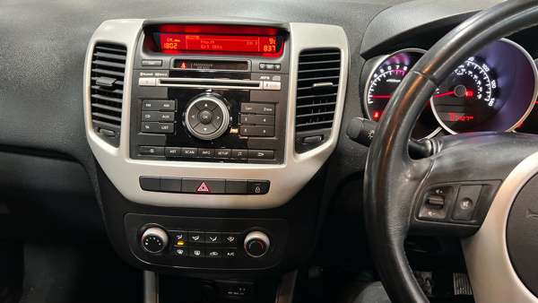 2015 KIA VENGA 2015 KIA VENGA